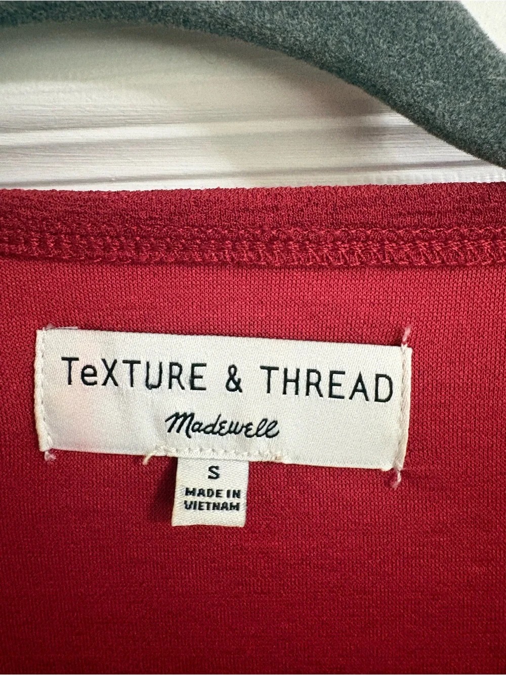 Madewell Texture & Thread Crossbody Wrap Blouse Top Red Crepe puff sleeve S